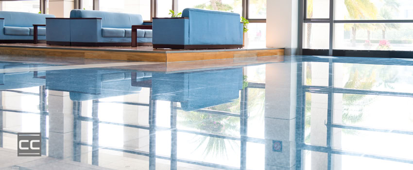 evaluating-deep-cleaning-results shining stone floor in lobby